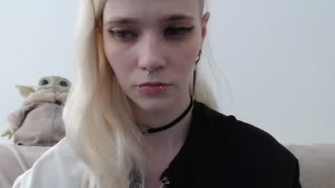 Snapshot of brookewylde_20 chatting on 06-12-26, 03:44 brookewylde_20 online show from 06-12-26, 03:44