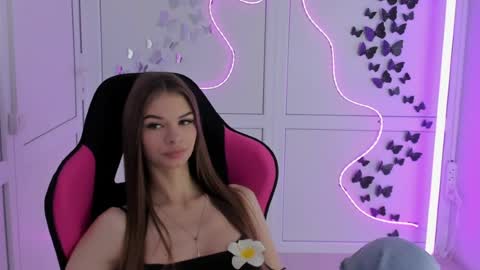 Vlada online show from 06-25-26, 12:31