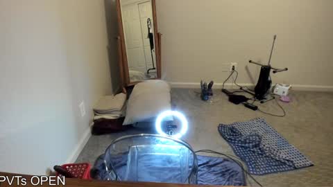 Snapshot of brooklyn_shai chatting on 10-28-25, 02:26 Brooklyn online show from 10-28-25, 02:26