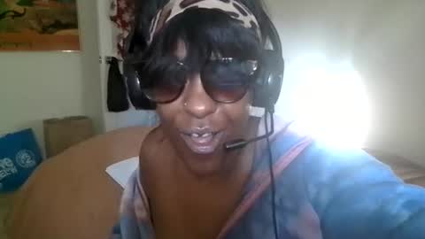Snapshot of brooklyninfinity chatting on 07-04-26, 11:05 brooklyninfinity online show from 07-04-26, 11:05