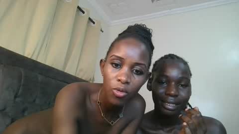 Snapshot of brown_sugar4 chatting on 05-09-26, 05:18 brown_sugar4 online show from 05-09-26, 05:18