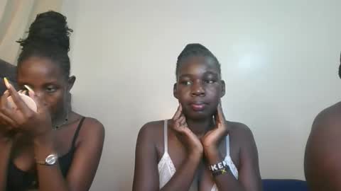 Snapshot of brown_sugar4 chatting on 05-10-26, 10:37 brown_sugar4 online show from 05-10-26, 10:37