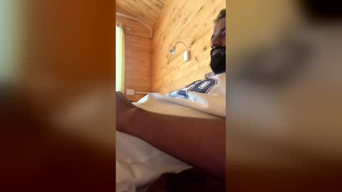 Snapshot of brownboydick111 chatting on 02-16-26, 05:25 bbc online show from 02-16-26, 05:25