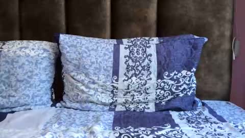 Snapshot of brownie_cake chatting on 09-14-25, 05:28 brownie_cake online show from 09-14-25, 05:28