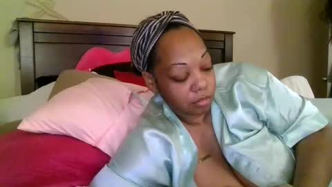 brownroundrenee online show from 06-07-26, 11:14