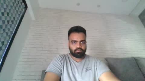 brownstud95 online show from 02-04-25, 05:53