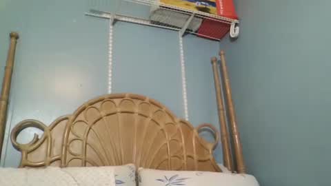 Snapshot of brownsugar0910 chatting on 09-16-25, 01:34 EtherealLilac online show from 09-16-25, 01:34