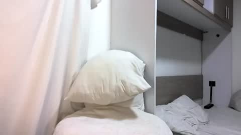 Bruce online show from 03-03-25, 02:15