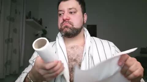 Bruce online show from 11-25-25, 05:24