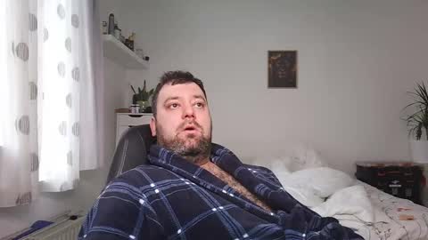 Bruce online show from 04-18-26, 05:55