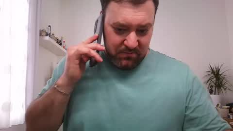 Snapshot of brucemf chatting on 05-11-26, 02:45 Bruce online show from 05-11-26, 02:45
