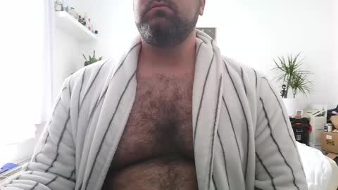 Snapshot of brucemf chatting on 05-14-26, 08:54 Bruce online show from 05-14-26, 08:54