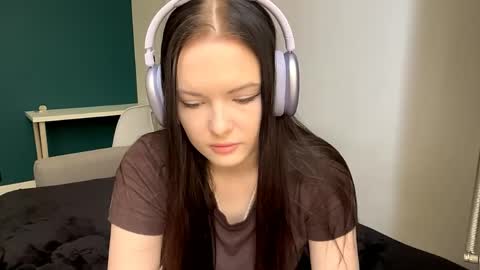 Snapshot of brunaceasor chatting on 05-12-26, 10:01 Luna online show from 05-12-26, 10:01
