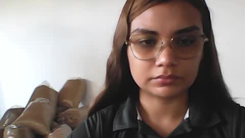 Snapshot of brunette_dan chatting on 01-02-25, 03:19 norma online show from 01-02-25, 03:19