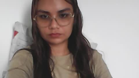 Snapshot of brunette_dan chatting on 02-11-25, 03:40 norma online show from 02-11-25, 03:40