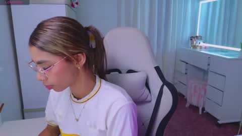 SARAH  online show from 07-03-26, 11:11