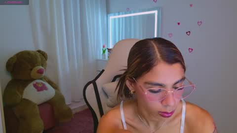 SARAH  online show from 07-16-26, 04:07