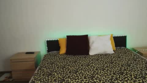 Ellis online show from 01-21-25, 06:22