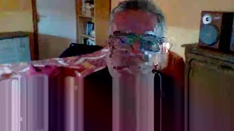 Snapshot of bruno5629 chatting on 10-17-25, 01:03 bruno5629 online show from 10-17-25, 01:03