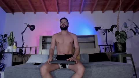 Andres Suarez online show from 02-03-26, 12:42