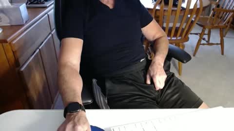 Snapshot of brussells chatting on 02-05-25, 05:20 Brussells online show from 02-05-25, 05:20