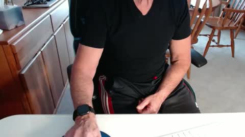 Snapshot of brussells chatting on 02-06-25, 06:13 Brussells online show from 02-06-25, 06:13