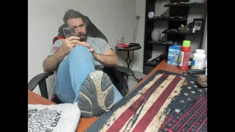 Snapshot of brutalmaster1983 chatting on 12-31-24, 09:28 BRUTALMASTER1983 online show from 12-31-24, 09:28