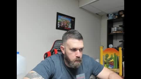 Snapshot of brutalmaster1983 chatting on 02-12-25, 09:01 BRUTALMASTER1983 online show from 02-12-25, 09:01