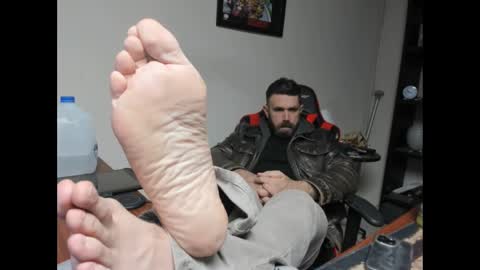 Snapshot of brutalmaster1983 chatting on 02-21-25, 05:35 BRUTALMASTER1983 online show from 02-21-25, 05:35