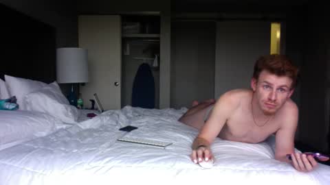 Snapshot of brxdd88 chatting on 10-28-25, 08:00 BRADDY online show from 10-28-25, 08:00