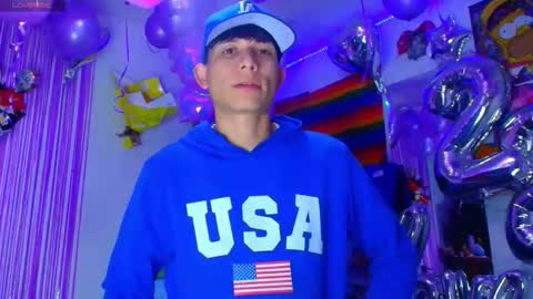 Snapshot of bryam_hot chatting on 10-14-25, 11:05 BRYAM INDEPENDENT MODEL online show from 10-14-25, 11:05