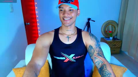 Snapshot of bryan_boy_ chatting on 05-02-26, 01:21 bryan online show from 05-02-26, 01:21