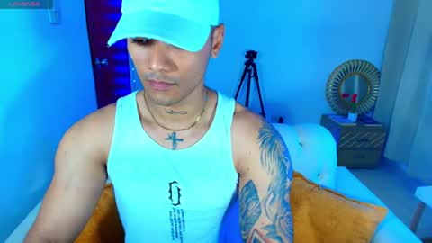 Snapshot of bryan_boy_ chatting on 05-09-26, 02:28 bryan online show from 05-09-26, 02:28