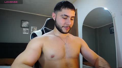 Snapshot of bryan_oficials chatting on 01-04-25, 01:10 bryan_oficials online show from 01-04-25, 01:10