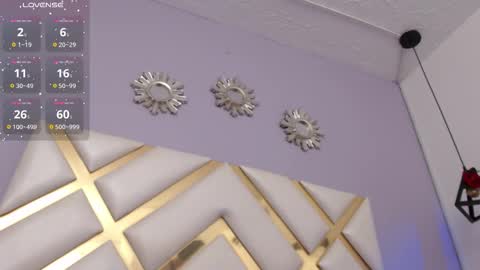 Becky Anders  online show from 11-11-25, 05:24