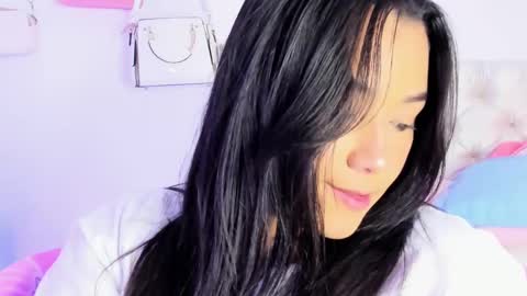 Carly     online show from 02-20-25, 05:18