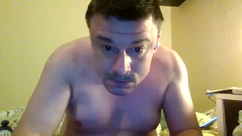Snapshot of bttm33 chatting on 10-11-25, 11:14 bttm33 online show from 10-11-25, 11:14