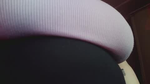 Snapshot of bubble_bambam chatting on 02-25-25, 05:04 Nancy 3 online show from 02-25-25, 05:04