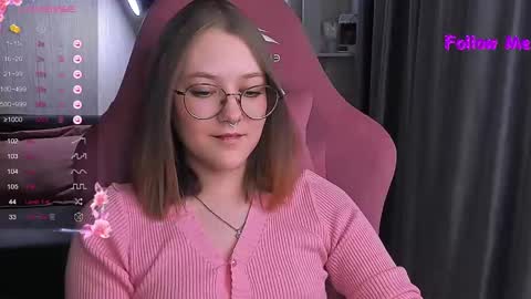 Snapshot of bubble_bunny chatting on 02-08-25, 01:11 Ruby online show from 02-08-25, 01:11