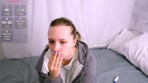 Sabrina  online show from 01-15-26, 04:17