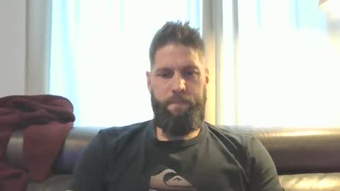 bubblebee1982 online show from 12-07-24, 01:40