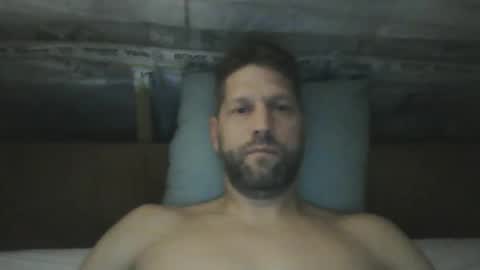 bubblebee1982 online show from 09-11-25, 04:23