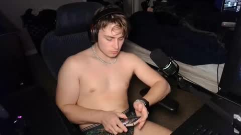 BubblebuttBdn online show from 11-12-25, 05:19