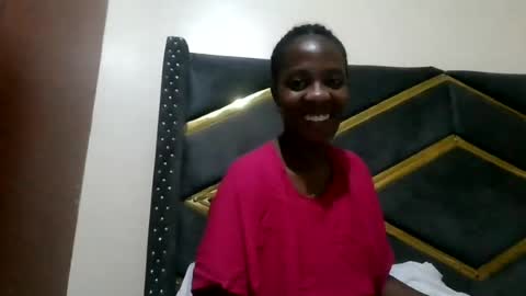 Bobbie online show from 06-28-26, 07:20
