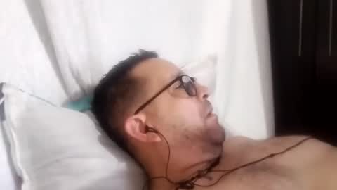 buchs32 online show from 10-23-25, 05:40