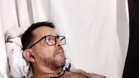 buchs32 online show from 10-30-25, 06:04