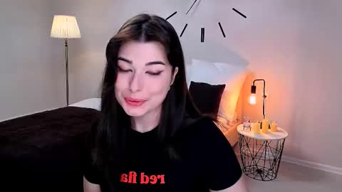 Ari online show from 02-12-26, 01:39