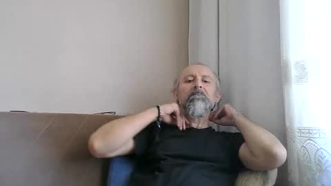 Snapshot of buckwessle chatting on 04-30-26, 09:48 Buck Wessle online show from 04-30-26, 09:48