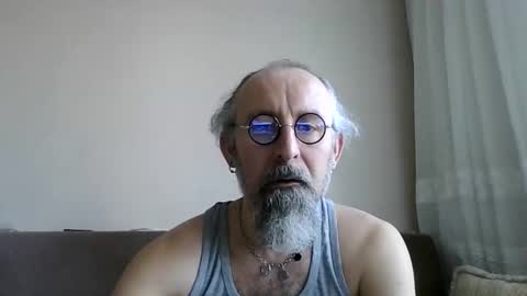 Snapshot of buckwessle chatting on 05-16-26, 11:09 Buck Wessle online show from 05-16-26, 11:09