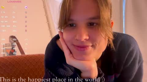 Snapshot of buckwheat_queen chatting on 06-14-26, 06:32 Mira online show from 06-14-26, 06:32